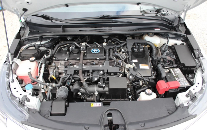 Toyota Corolla cena 86900 przebieg: 34000, rok produkcji 2021 z Lubraniec małe 466